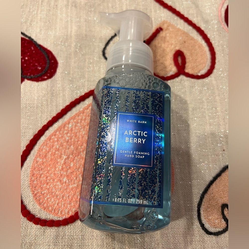 Arctic Berry foam hand soap by White Barn for B&BW